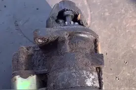 起动机跑空，更换甩轮分享给大家。#起动机维修 #三农 #手艺人视频封面