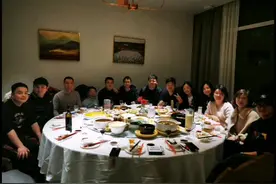 感恩小学同学二十五年后我们再次相遇，时光不允许我们再走“丢”