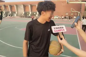 #街头采访 红药丸和蓝药丸你选哪个？视频封面