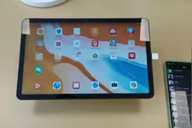 华为平板和手机可以同时登录微信，操作如下，关注我视频封面