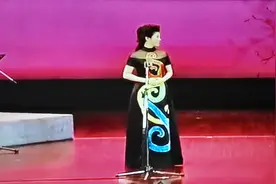张馨月，女，北京京剧院 国家一级演员。工青衣、花衫，宗梅派视频封面