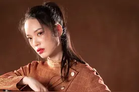 喜欢扎在男人堆里的#女人 到底是什么想法？#情感#婚姻#梁宸瑜@抖音短视频视频封面