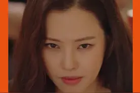 #发疯女人最好命 发疯文学照进现实！ #一个女人 #李荷妮 #娱乐评论大赏 视频封面