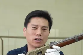 温彻斯特杠杆步枪#古董#军迷#老枪视频封面