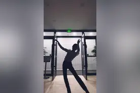 下班大家都走了，这一刻的安静属于自己#银行小姐姐 #跳舞使我快乐视频封面