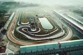 CFMOTO 400NK VS 650NK.mp4视频封面