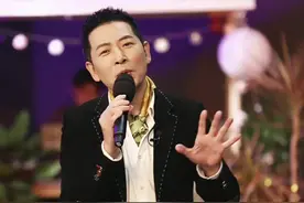 #现场直播 #经典 心情不好的时候抬头看天，每一朵乌云都镶着金边。视频封面