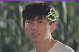 小朋友的视角真的和大人不同😂这可能#何炅 第一次被问这个问题视频封面