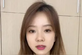 疫情之下，当老年人因不会使用智能手机而出行受阻，我们可以为他们做些什么？年轻人、热心人、好心人请站出来，用自己的手机帮他们查一查、扫一扫，让“离线老人”不再离线！这条视频请转发扩散！#崇明 #方言 #上海战疫 视频封面