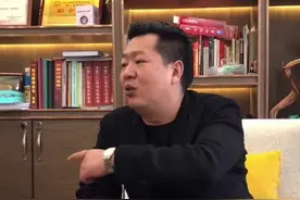 浙江丽水的张总是88年的。19岁开始打工，后来跟朋友合伙创业，看到一期我如何处理合伙关系的视频，果断跑来找我。视频封面
