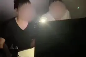 5月27日，据澎湃新闻。河南济源一学校停电停电后老师打手电筒看电脑被指作假，相关视频已被删除。视频封面