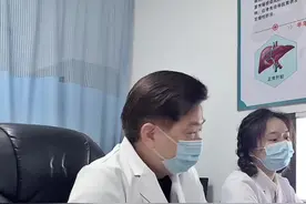 反反复复口腔溃疡是怎么回事？今天好了，过几天又复发该怎么办？#知识创作人 #黄叔论肝 #口腔溃疡视频封面
