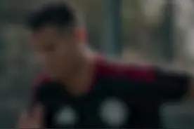 C罗博物馆里都有什么？镶满施华洛世奇水晶的足球鞋太闪了！#曼联 #C罗 #c罗曼联首秀