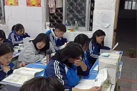 报数：1.2.3…满伍！难得期中考试前一13班又团圆了视频封面