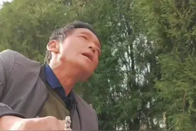 《一袋烟咽下了多少男人的心酸》视频封面
