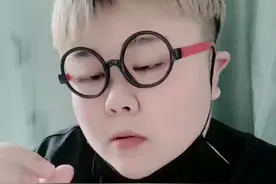 想耍帅这辈子都不可能了  就是谐星的命#见怪不怪姿势要帅 #热门视频封面
