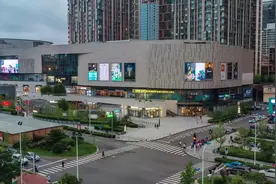 ⛈️暴雨前夕#日照 万象汇视频封面