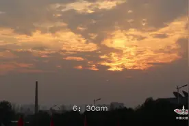 今天带小火伴们一起来看看新兵们的一天是怎样度过的。视频封面