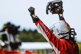 今天是四冠王塞巴斯蒂安·维特尔的35岁生日 生日快乐，Seb！ #f1视频封面