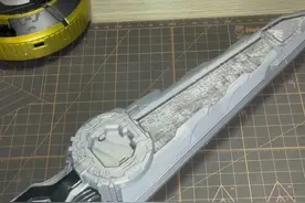 #假面骑士 #假面骑士saber 关于一比一圣刃的猜想，既然出了，别的我不知道，仁叔剑肯定会出的视频封面