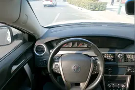 名爵6驾驶体验视频来了，开起来体验很不错视频封面