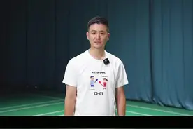 今天跟大家讲一下关于反手推球的要点#羽毛球 #超氧小课堂视频封面