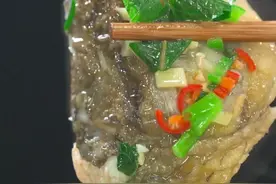 草鱼家常煮法去腥有妙招，学会你也是大厨#美食 #家常菜