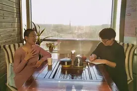 幼儿园里男孩喜欢摸其他孩子胸部正常吗？这里为您解析❤️视频封面