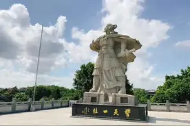 袁崇焕是明朝爱国将领，为后人世代敬仰，位于东莞石碣袁崇焕纪念馆，值得来一趟，感受袁崇焕铁马冰河的一生。#文化旅游 #袁崇焕 #历史古迹视频封面