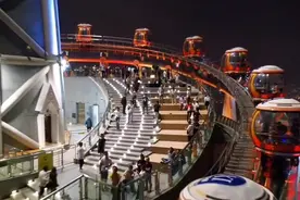美爆了，夜景里的小蛮腰！带你从塔顶零距离看Canton Tower 广州塔#广州 #广州塔 #航拍@抖音短视频视频封面