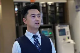 看看我们行晨会都有哪些内容#本草纲目毽子操 #你还没跟着刘畊宏跳操吗 #银行小姐姐 #想当行长的大堂经理视频封面