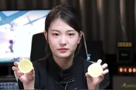 掰苹果的正确方法，软妹子也能搞定！#生活小技巧 #万万没想到 #实用视频封面