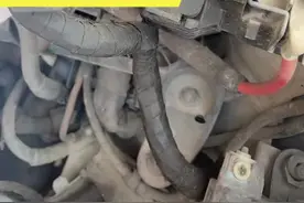 9月份整5台线束漏油大众1.4T，你说这不是通病？？#大众速腾 #线束漏油 #机油压力传感器