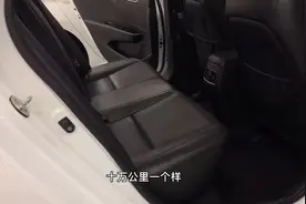 名图1.8百公里油耗13个油吗？10万公里的车你说才跑4万？#二手车