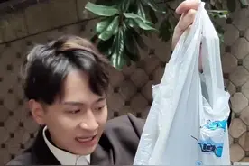 塑料袋煮鱼是真的吗？