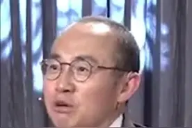 潘石屹：婚姻就像找生意伙伴，互补性很重要！同学就不要结婚了！你怎么看？#七彩七夕 #七夕视频封面