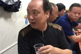 著名漫画家朱森林、李殿光调侃视频封面