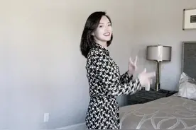 我又来跳了！这遍我是认真的😍😍#律动扭胯舞 #40岁小姐姐视频封面