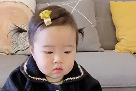 当人类幼崽面对喜欢的零食，是否会偷吃呢？视频有点长 一定要看到最后呦#人类幼崽到底多可爱 #别碰我的王冠