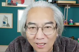 #德云社 #张云雷 吃个饭也向粉丝汇报，因为他怕粉丝等他下班冻着。有句话怎么说，好粉丝是宠出来的#沉迷德云社 视频封面