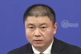【#北京朝阳区 ：这些人请主动报告！】朝阳区副区长孟锐提示，请6月6日至9日到访过工体西路6号#天堂超市 酒吧、拾叁酒吧、One Third酒吧、Fresh Club酒吧、PH酒吧、Kai Club酒吧；工体西路8号Coco酒吧、海伦斯酒吧；工体北路13号天堂超市酒吧、唱吧不是吧；通盈中心五层爱乐酒吧的人员；以及6月7日以来到访过花香盛世国际体育（锦裕写字楼店）、链家华贸公寓店、南京大排档（慈云寺远洋店）和6月8日以来到访过石佛营路丰苑大厦老路烤串店的人员，一定主动报告。#北京疫情 视频封面