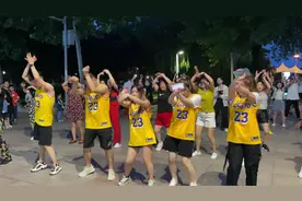 云南有五朵金花，寿光也有#广场荷尔蒙视频封面