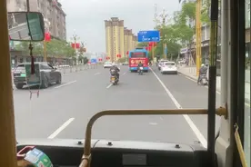 21路运行片段。#公交车视频封面