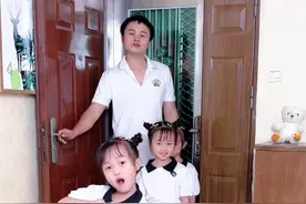 老公带着三个小棉袄回来了 饭已做好 衣服也洗好 就等着迎接你们回来！#千年等一回 #三胞胎真善美视频封面