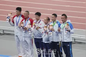 9秒95！恭喜苏炳添中秋圆梦，首夺全运会百米金牌！视频封面