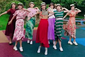 女人得时尚，必须得漂亮，开心快乐每一天！👯‍♀️#快乐就这么简单 #时光不老我们不散 @DOU+小助手