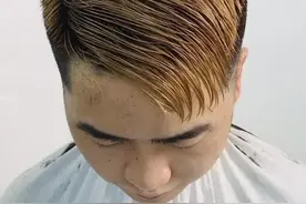 男士顶区太厚的修剪技巧#美发技术分享 #加油美发人 #男士发型 @抖音短视频 @抖音能量站