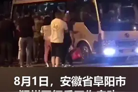 解放军新兵入伍泪别父母，却遭台湾某些媒体造谣视频封面