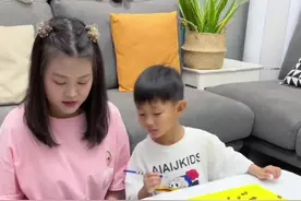 3个让孩子越玩越聪明的游戏，玩法非常简单，妈妈一个人就能带孩子完成#手工diy #益智玩具 #专注力 #自制玩具 #亲子时光 #亲子互动游戏视频封面