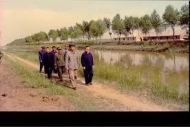 谭启龙  曾担任山东、浙江、福建、青海、四川五省省委书记，1986年11月来微山视察工作。#微山#80年代视频封面